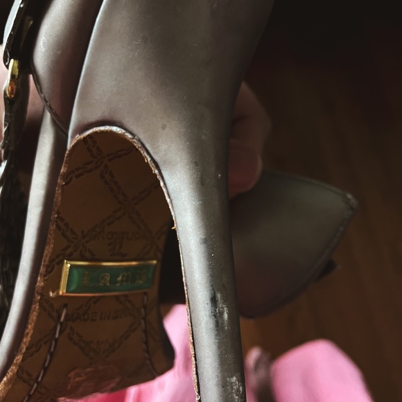 L.A.M.B. STILETTOS | METALLIC TAUPE | SIZE 5 1/2 - Picture 5 of 8